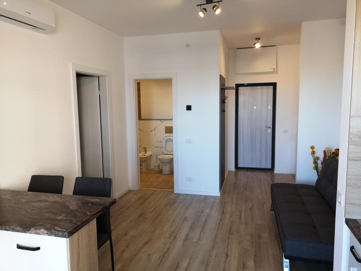 Ared-Atrium Mall Chrysflatty3 Premium Apartment 60Mp Arad Exterior photo