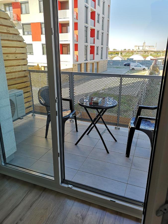 Ared-Atrium Mall Chrysflatty3 Premium Apartment 60Mp Arad Exterior photo