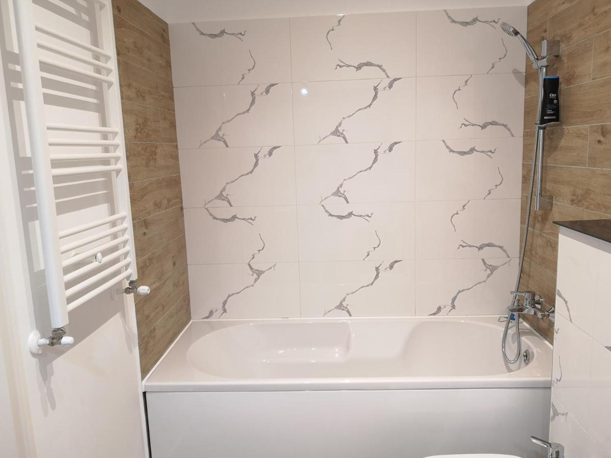 Ared-Atrium Mall Chrysflatty3 Premium Apartment 60Mp Arad Exterior photo